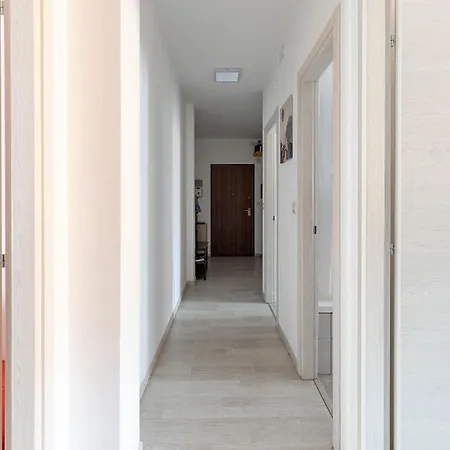 Cosy Flat * 科马诺